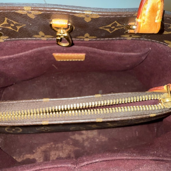 Louis Vuitton Brown Monogram Crossbody Bag - Picture 4 of 4